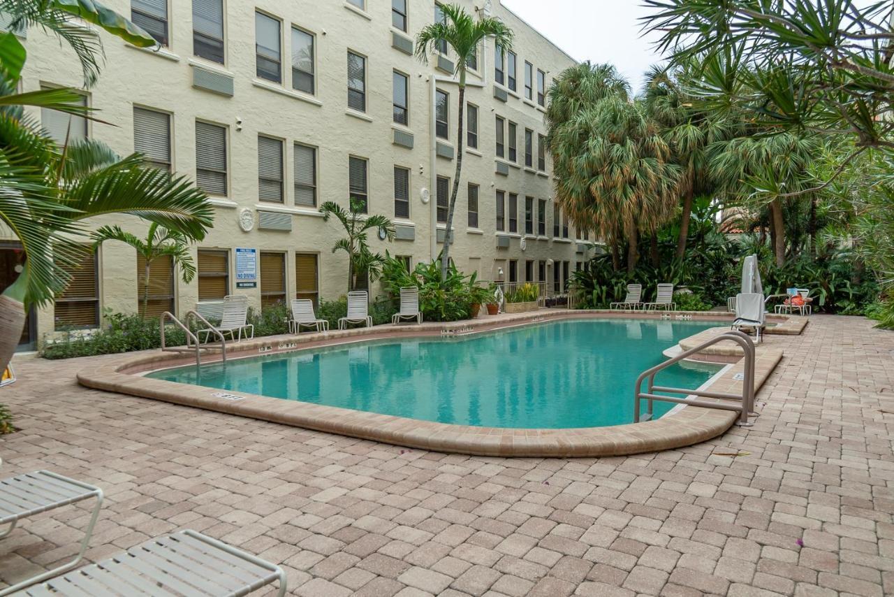 Palm Beach Island Condominiums Exterior foto